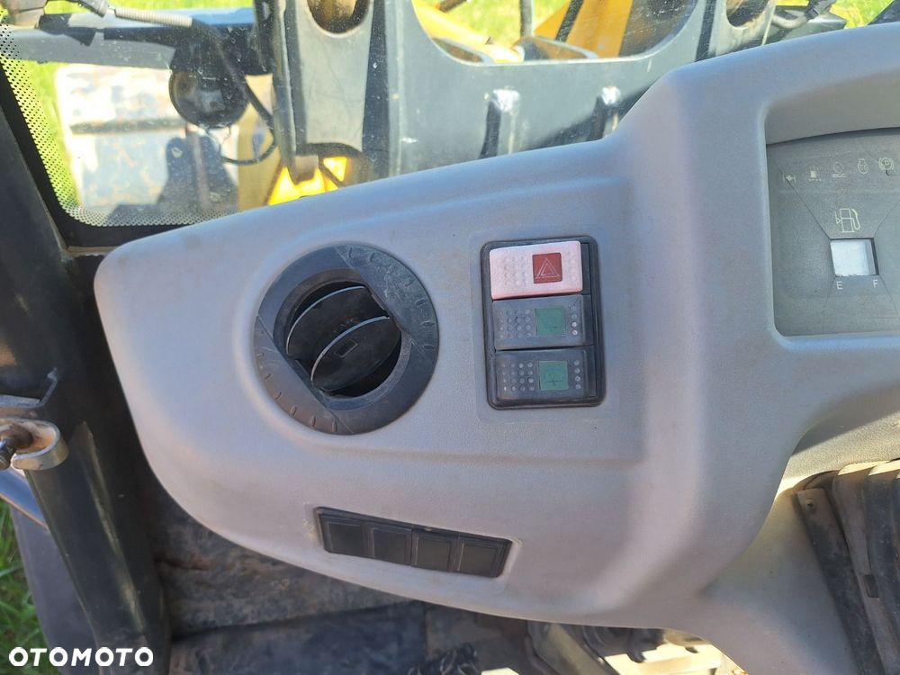 Komatsu Wa 70 - 5 4X4 - 13