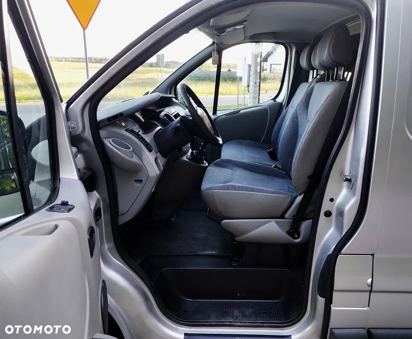Renault Trafic - 9