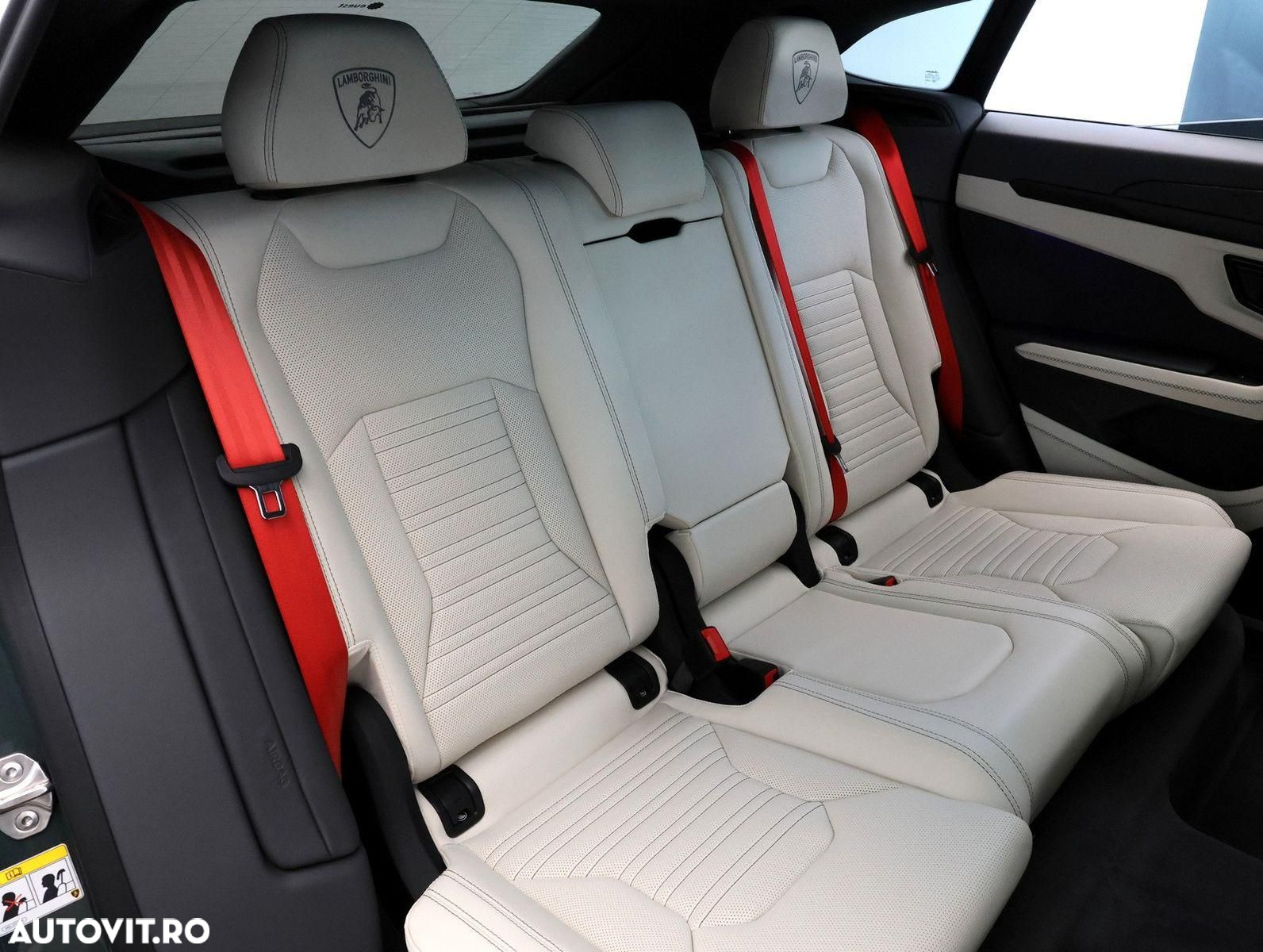 Lamborghini URUS - 9
