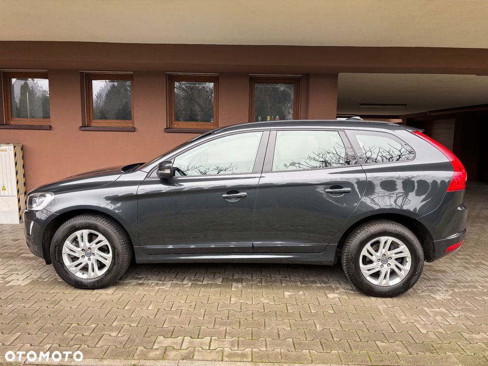 Volvo XC 60 D4 Geartronic Momentum - 4