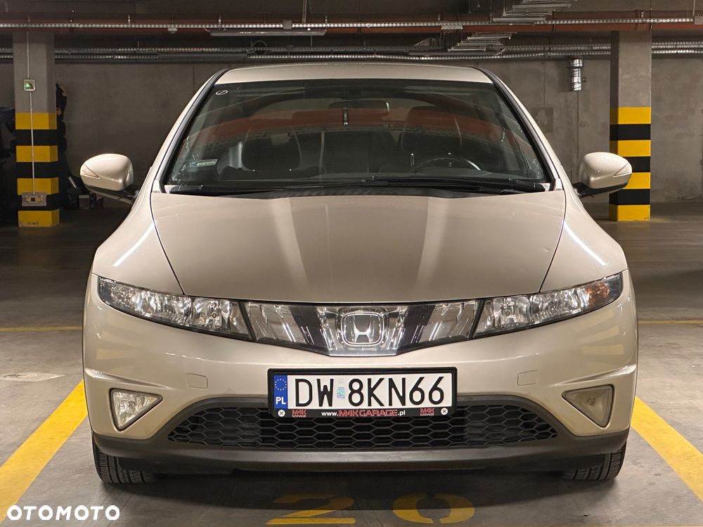 Honda Civic 1.8 Comfort - 10