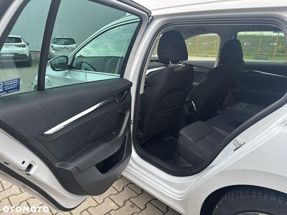 Skoda Octavia 1.5 TSI ACT Style - 14