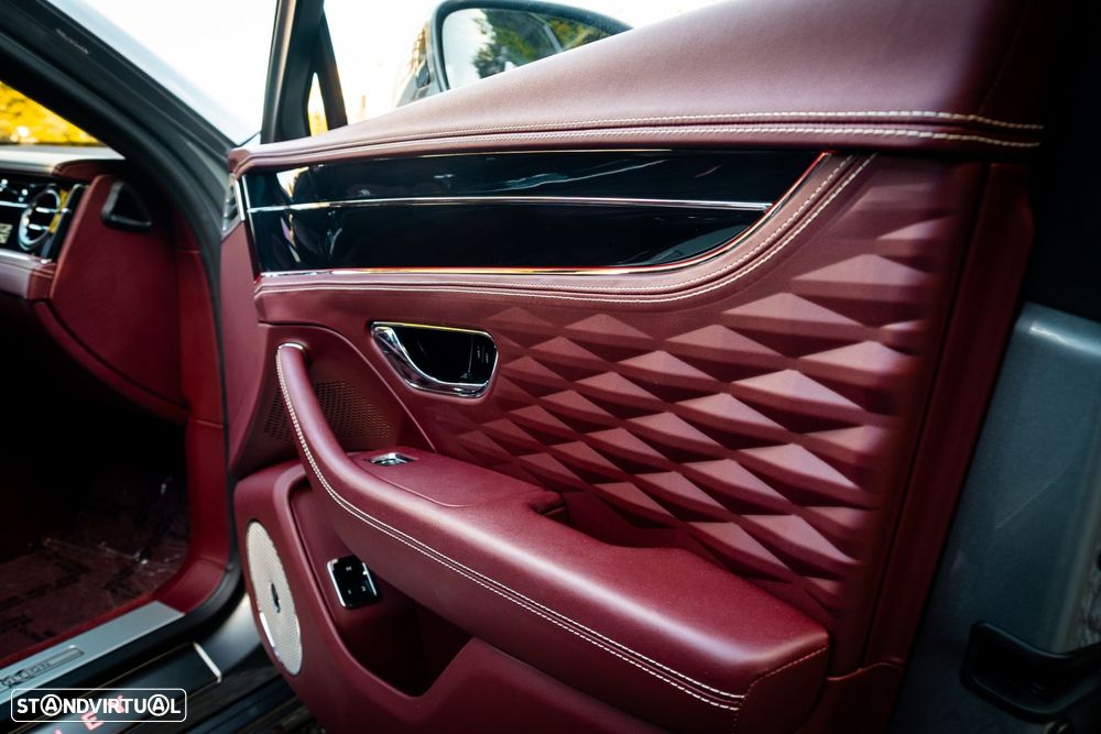 Bentley Flying Spur W12 - 34