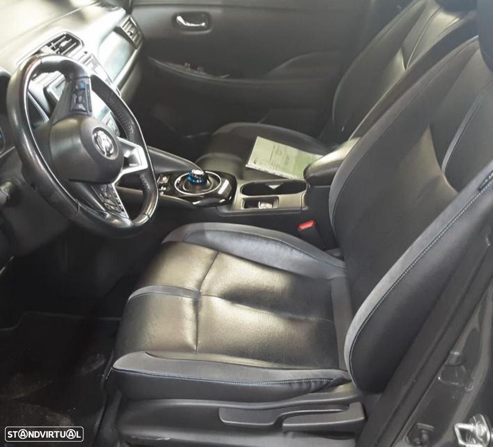 Nissan Leaf - 3