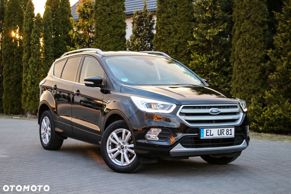 Ford Kuga 1.5 EcoBoost 2x4 Titanium - 5