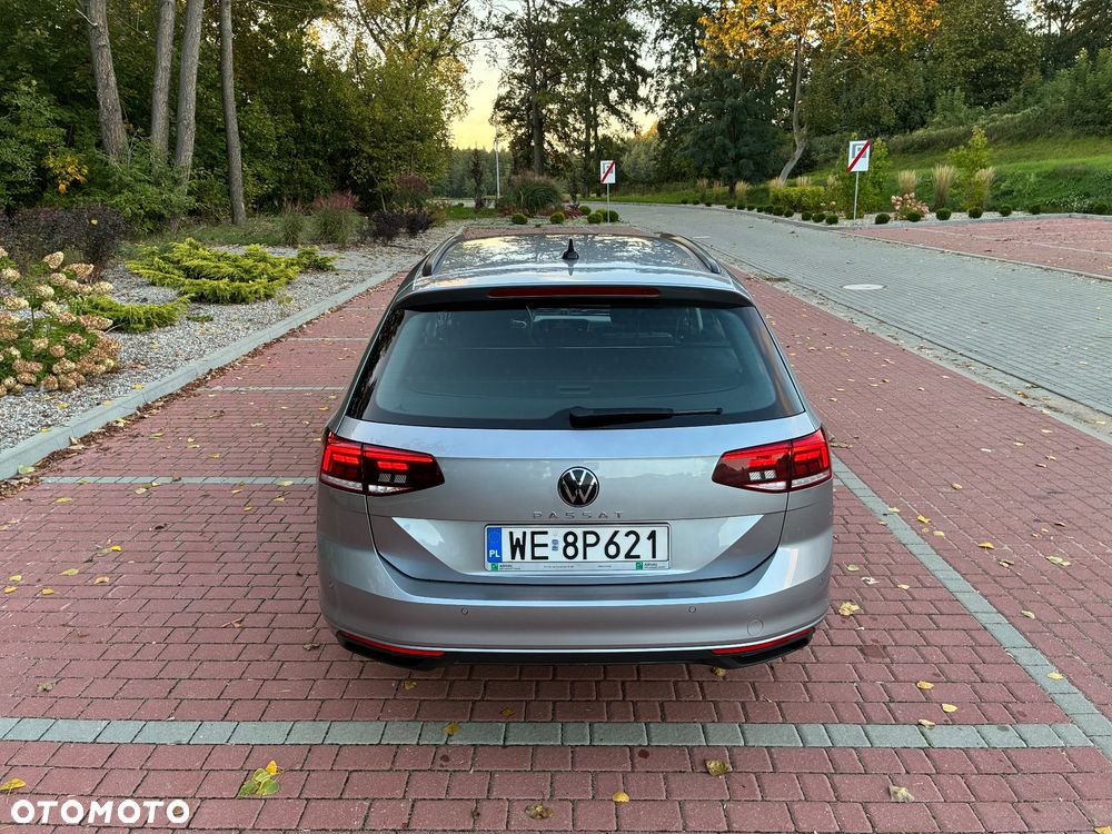 Volkswagen Passat - 8