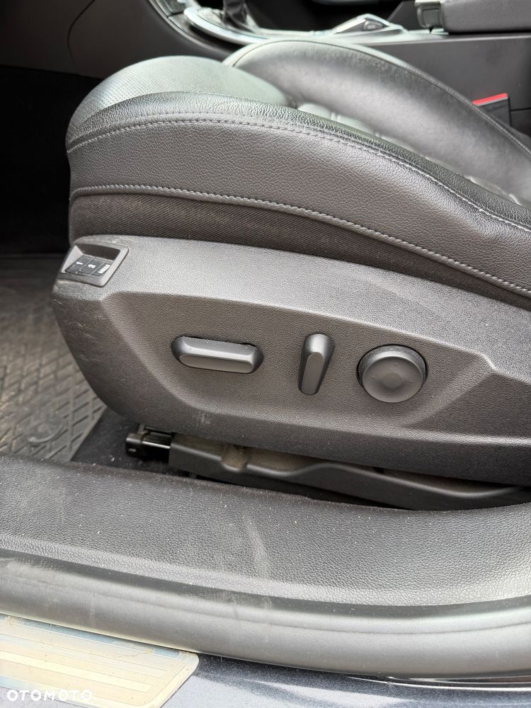 Opel Insignia - 10