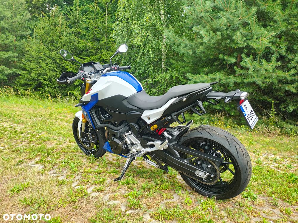 BMW F - 20