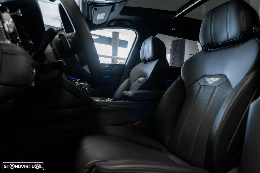 Bentley Bentayga V8 - 9