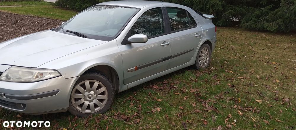 Renault Laguna 1.8 RXE Millenium - 8