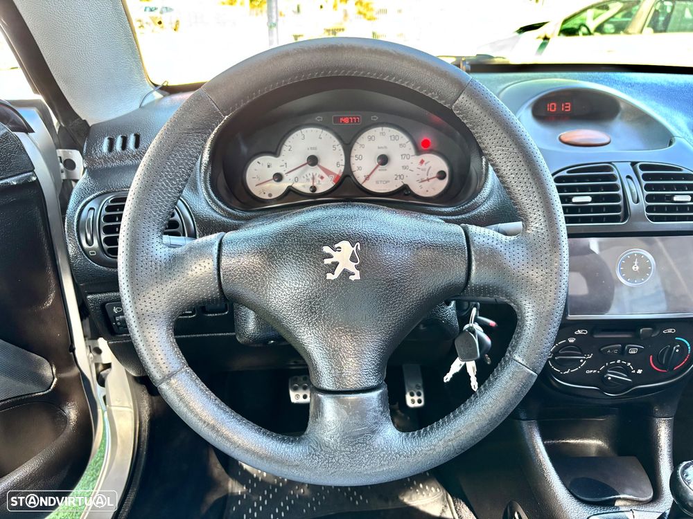 Peugeot 206 CC 1.6 - 16