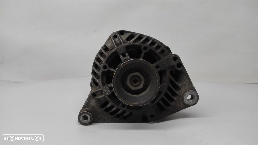 ALTERNADOR VOLKSWAGEN PASSAT BERLINA (3B2) BáSICO - 1
