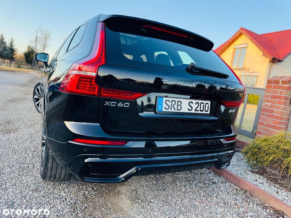 Volvo XC 60 B4 D AWD Geartronic RDesign - 3