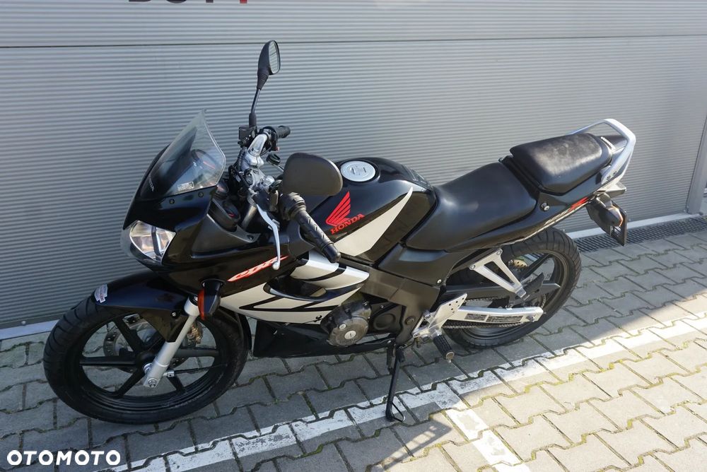 Honda CBR - 7