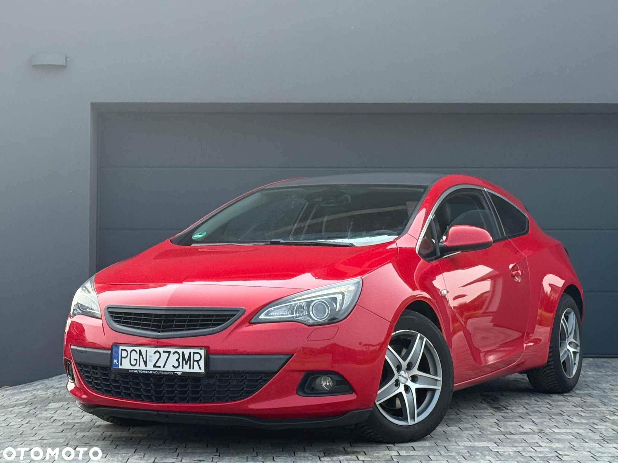 Opel Astra GTC 1.6 Turbo Innovation - 2
