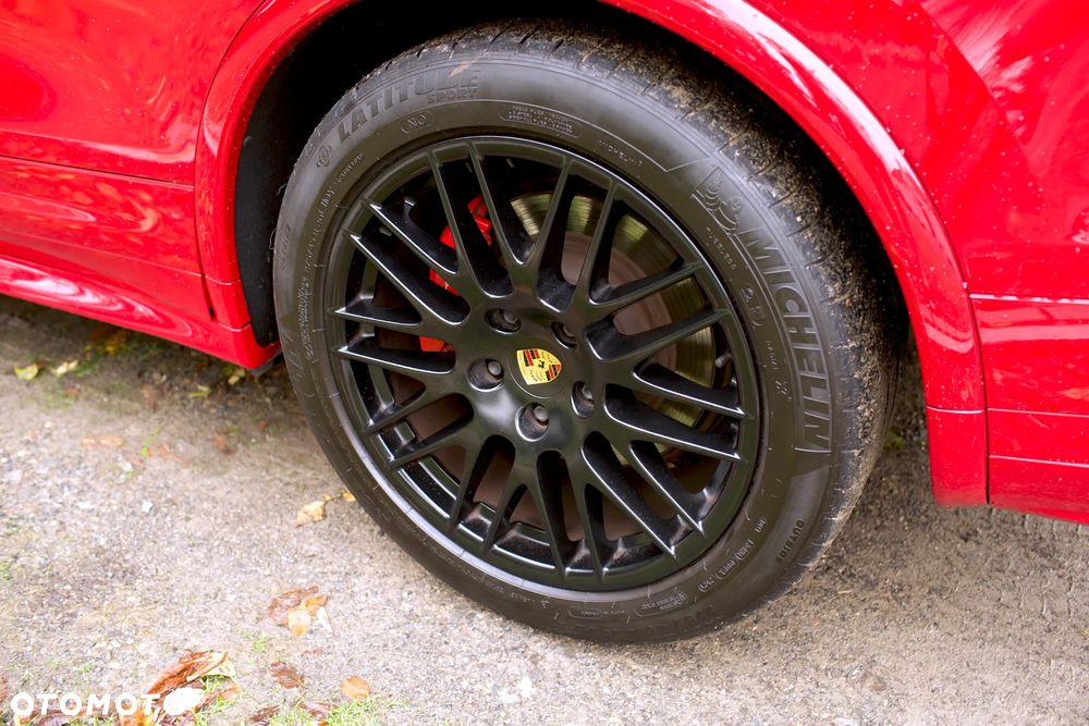 Porsche Cayenne GTS - 13