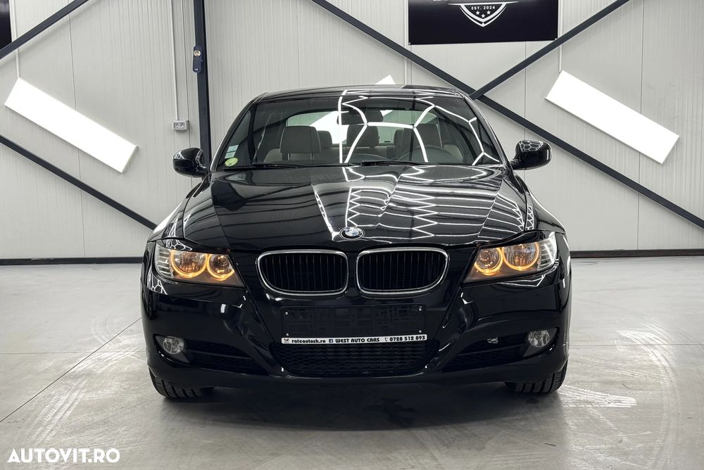 BMW Seria 3 320d DPF Aut. Edition Exclusive - 2