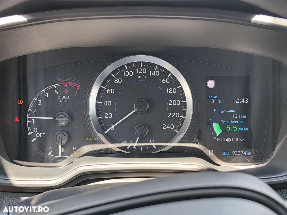 Toyota Corolla 1.8 HSD Business - 28