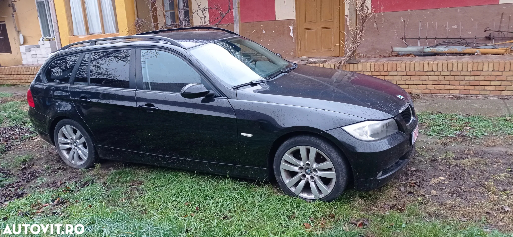 BMW Seria 3 318i - 4