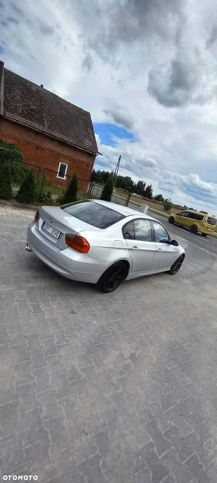 BMW Seria 3 320i - 2
