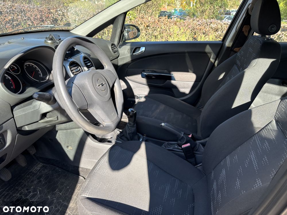 Opel Corsa 1.2 16V Cosmo - 8
