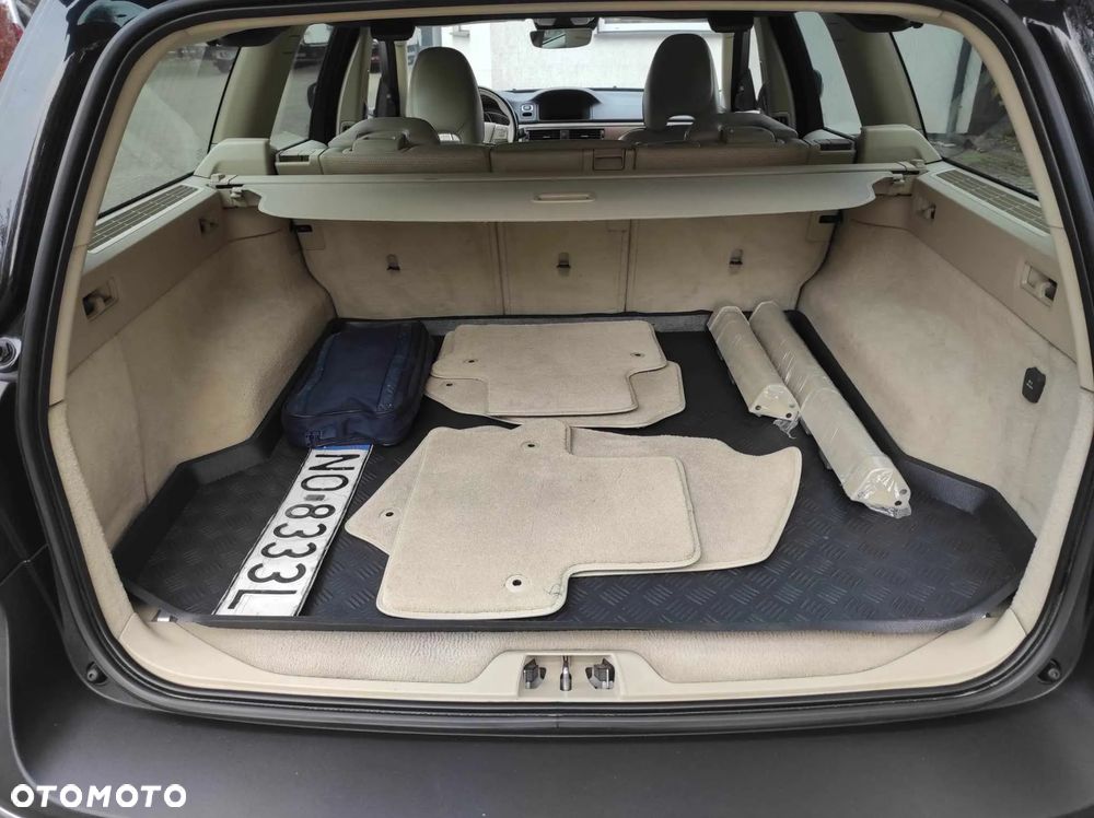 Volvo XC 70 D5 AWD Summum - 11