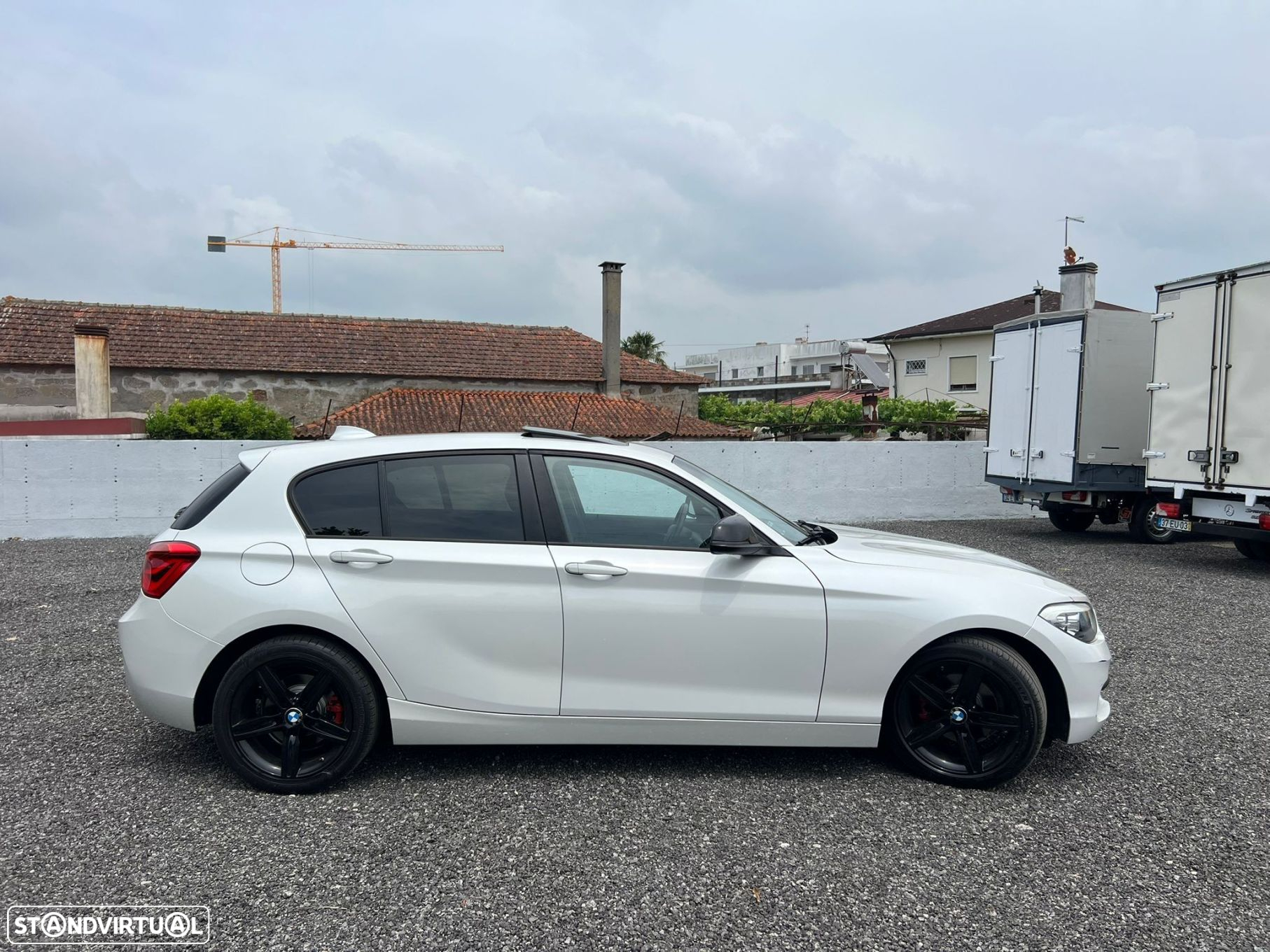 BMW 116 d EfficientDynamics - 12
