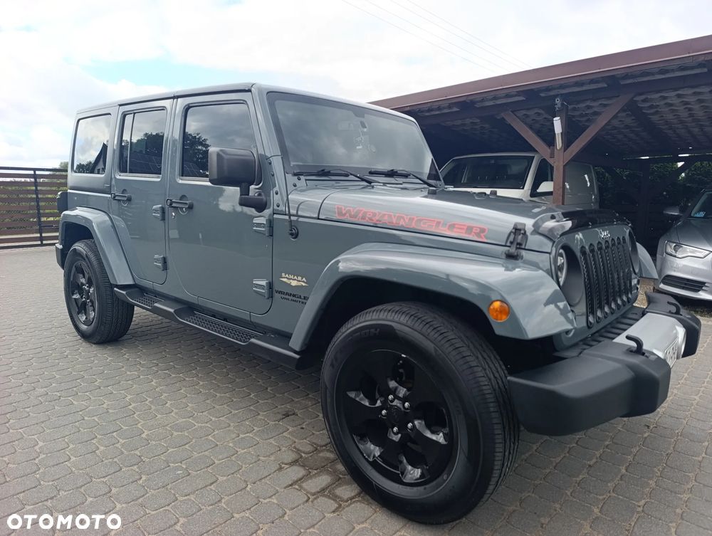 Jeep Wrangler 3.6 Unlim Sahara - 24