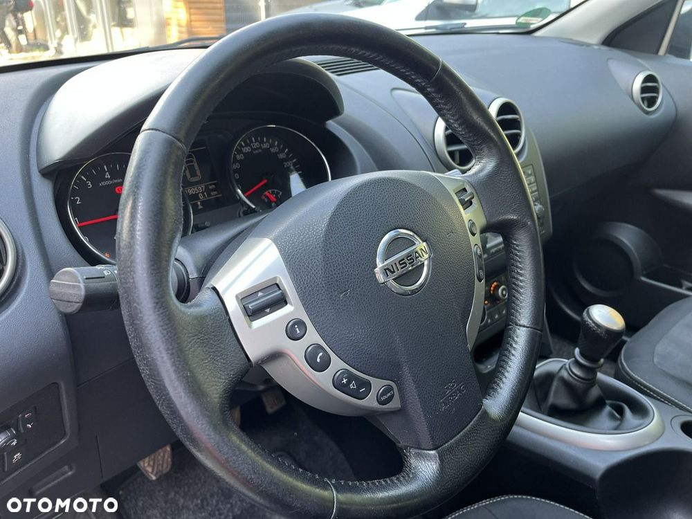 Nissan Qashqai - 22