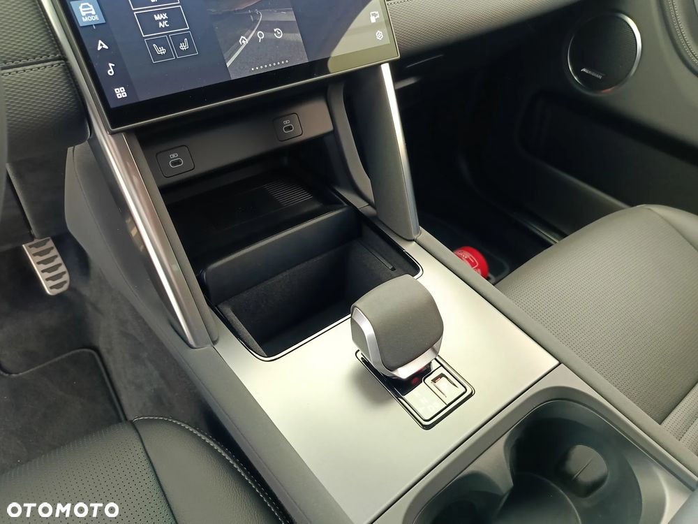 Land Rover Discovery Sport - 26