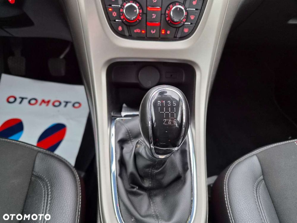 Opel Astra 1.4 Turbo Cosmo - 23