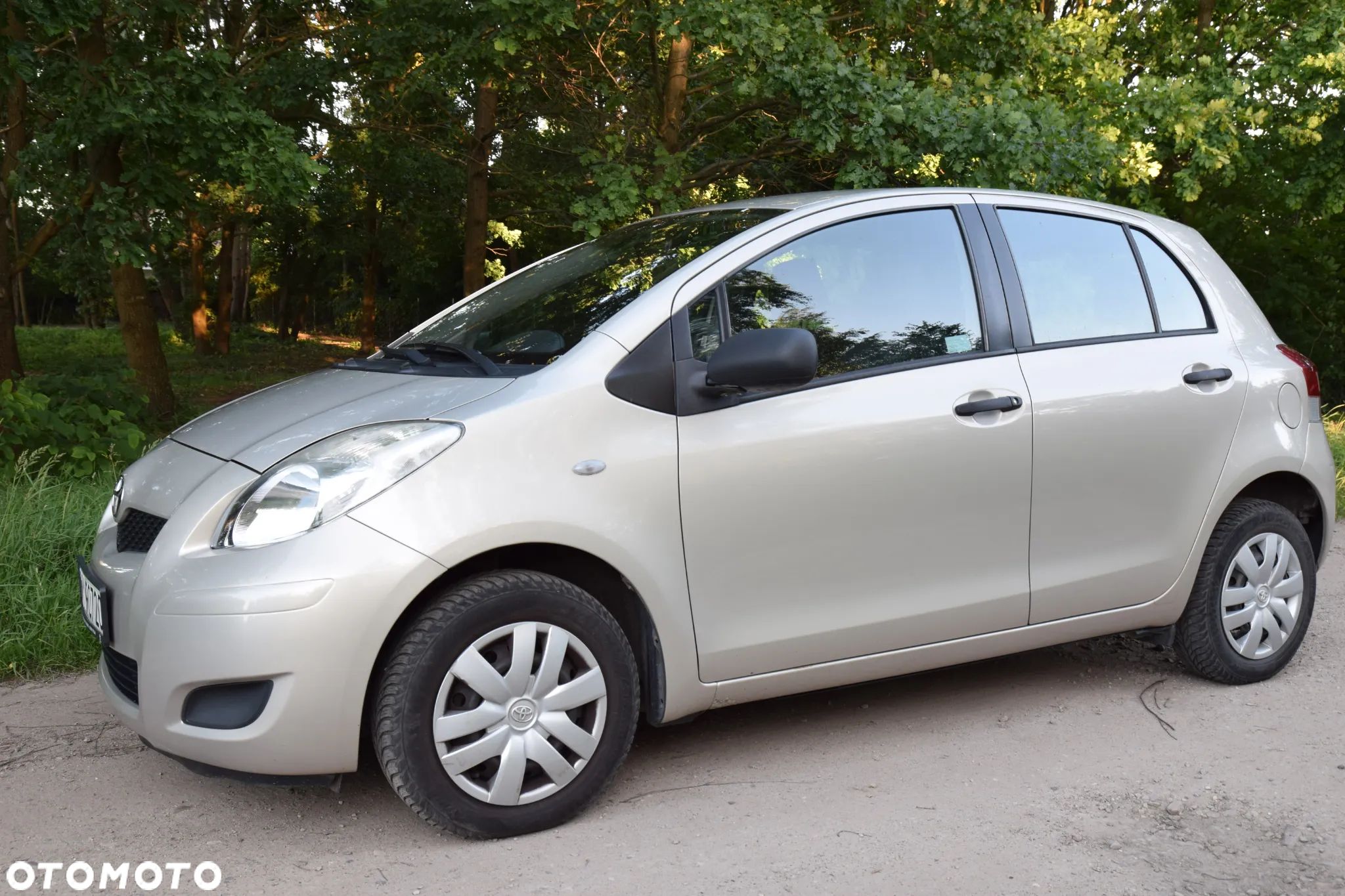 Toyota Yaris 1.0 Luna A/C - 1