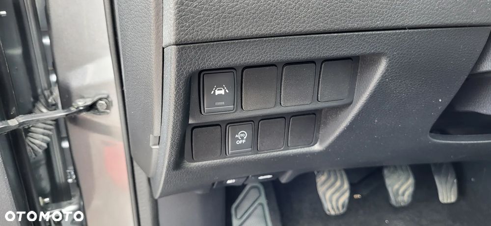 Nissan Qashqai 1.6 DIG-T N-Connecta - 19