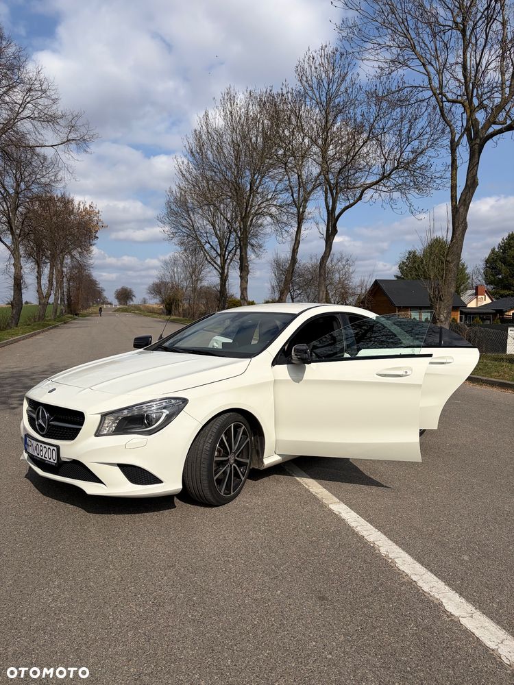 Mercedes-Benz CLA 200 Peak Edition - 5