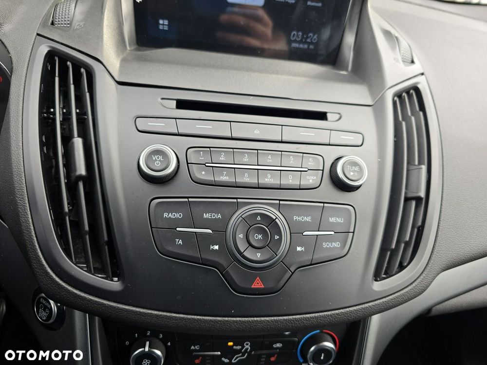 Ford Kuga - 17