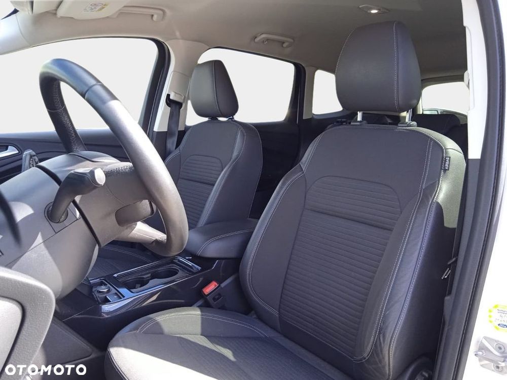 Ford Kuga 1.5 EcoBoost 2x4 Titanium - 33