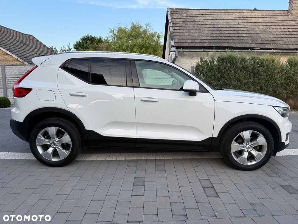 Volvo XC 40 T3 Momentum - 2