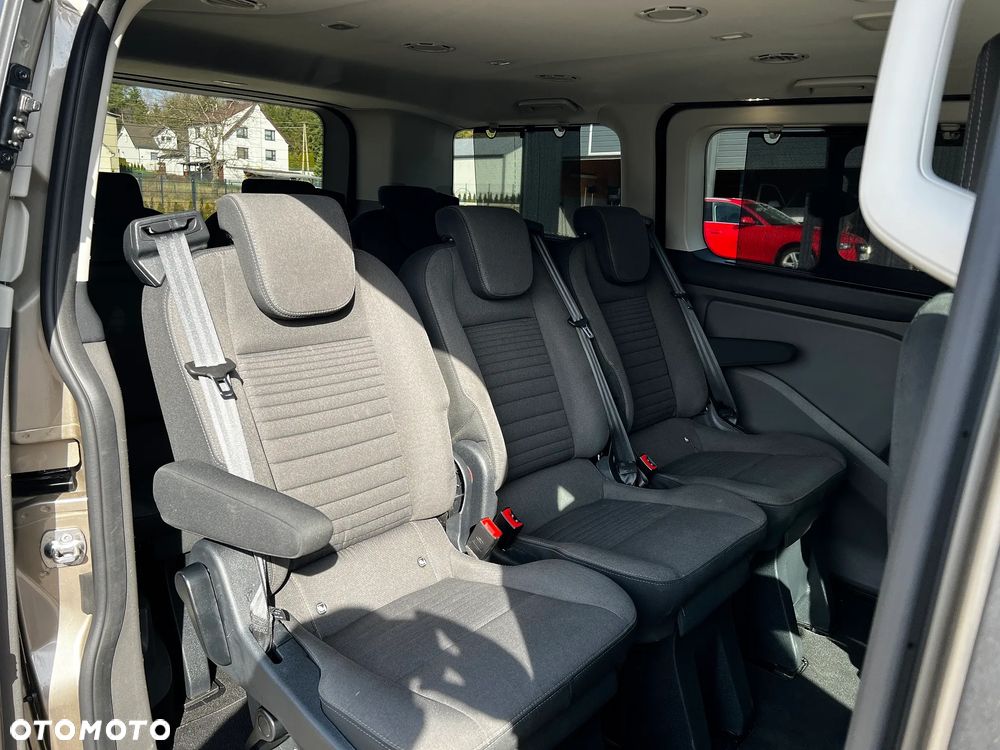 Ford Tourneo Custom 2.0 EcoBlue L1 Titanium SelectShift - 24