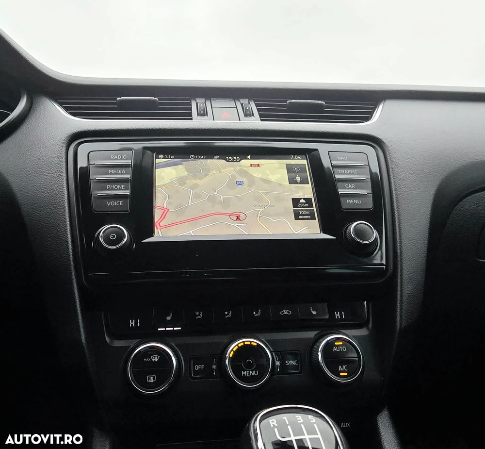 Skoda Octavia Combi 2.0 TDI Style - 7