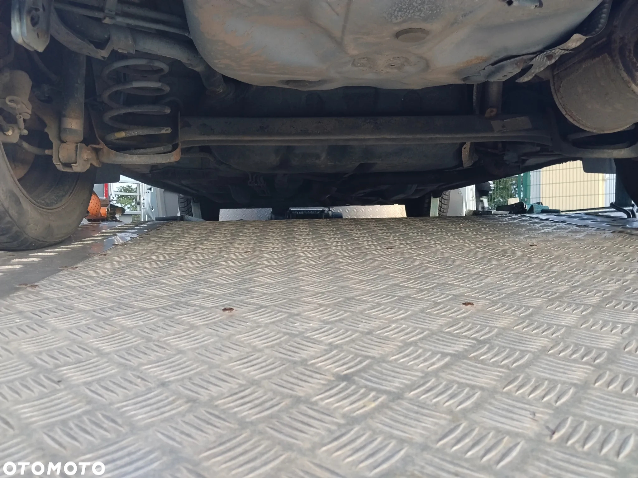 Toyota Yaris 1.3 VVT-i Sol - 22