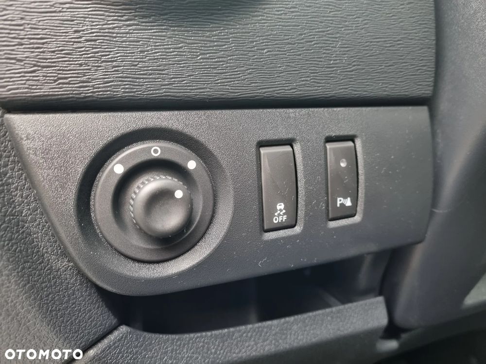 Dacia Lodgy 1.6 SCe Laureate S&S - 10