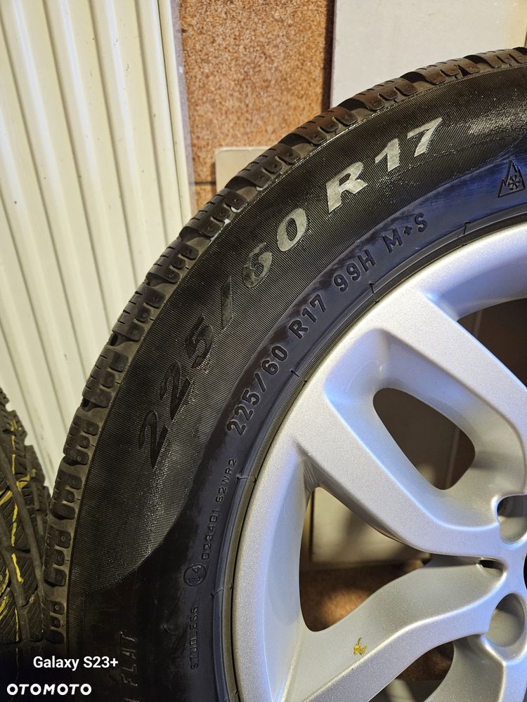 4 używane koła zimowe RunFlat Pirelli Sotozero winter 210  na obręczach aluminiowych R17, 225x60 - 18