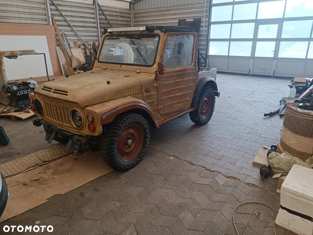 Suzuki Samurai - 1
