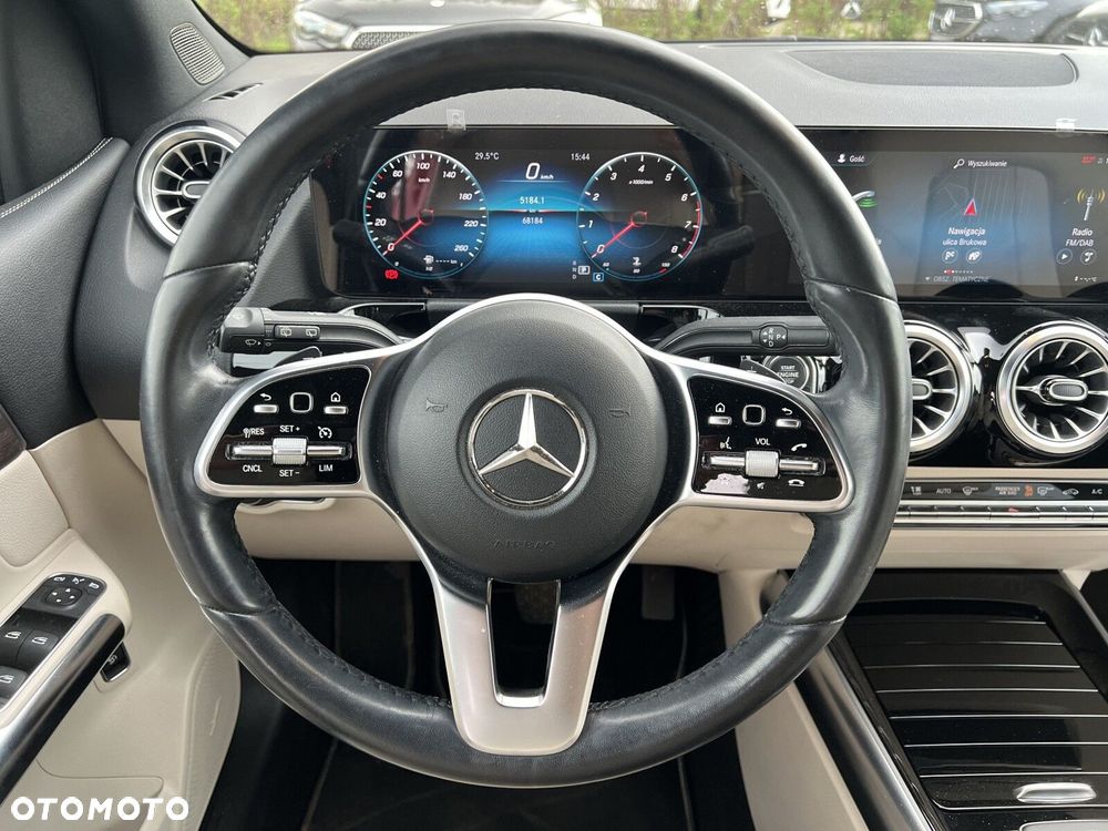 Mercedes-Benz Klasa B 200 4-Matic Progressive 8G-DCT - 11
