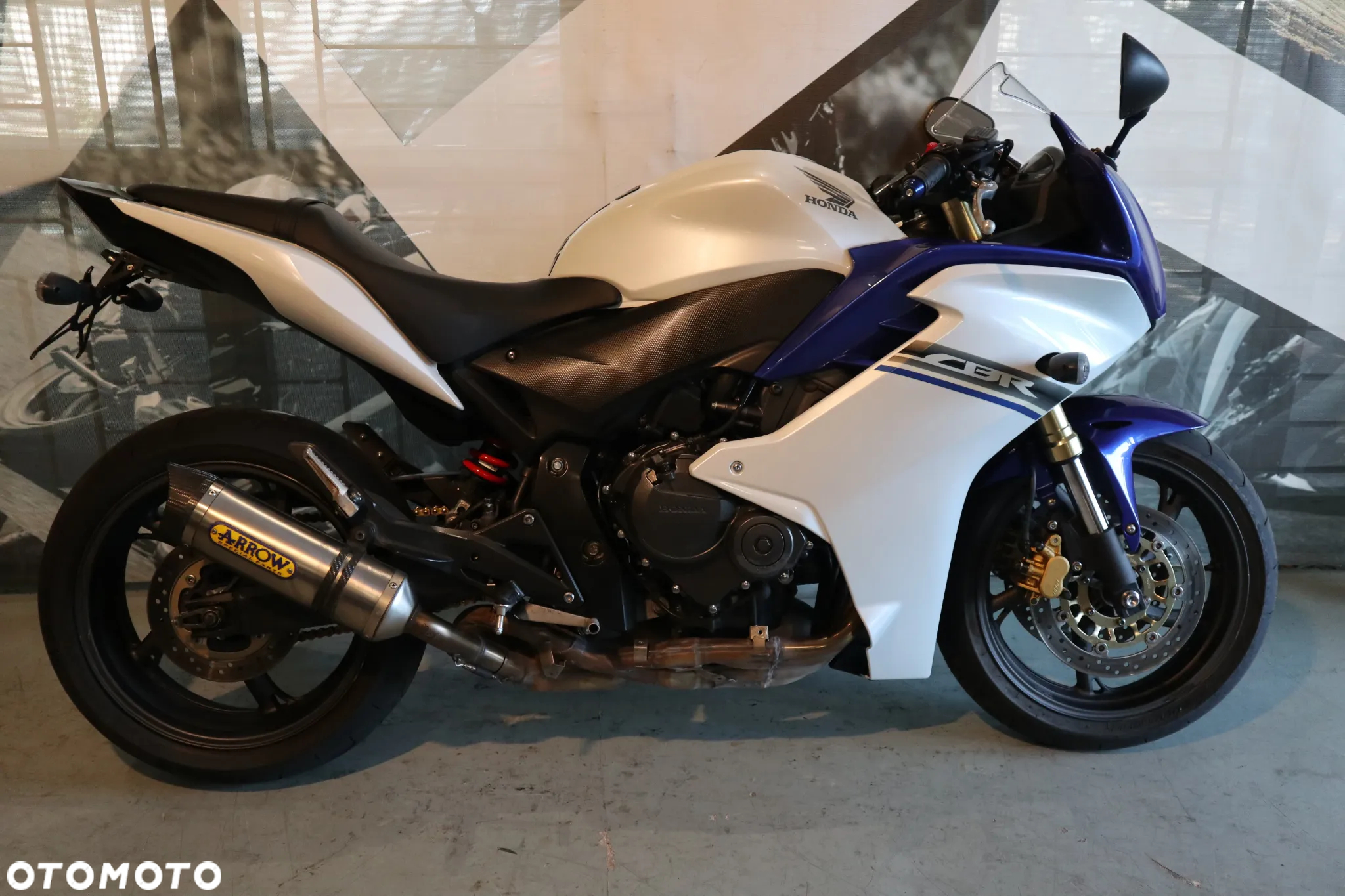 Honda CBR - 14