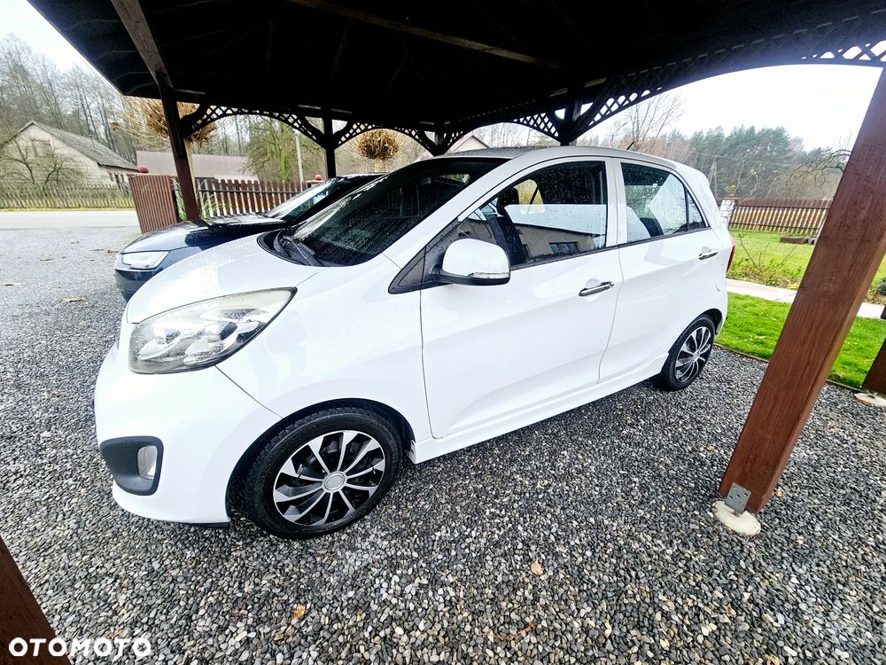 Kia Picanto 1.0 Dream Team Edition - 4