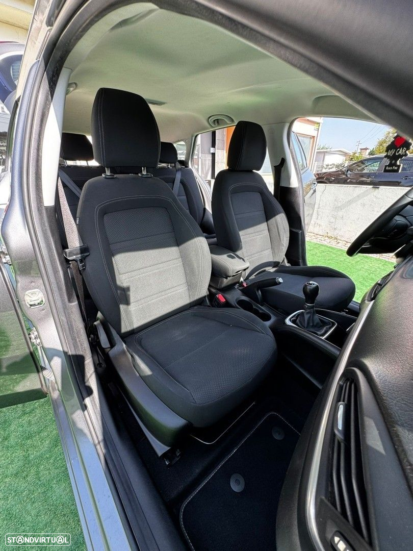 Fiat Tipo Station Wagon 1.3 M-Jet Lounge - 12