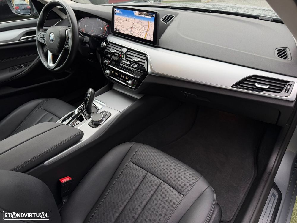 BMW 520 d Auto - 16