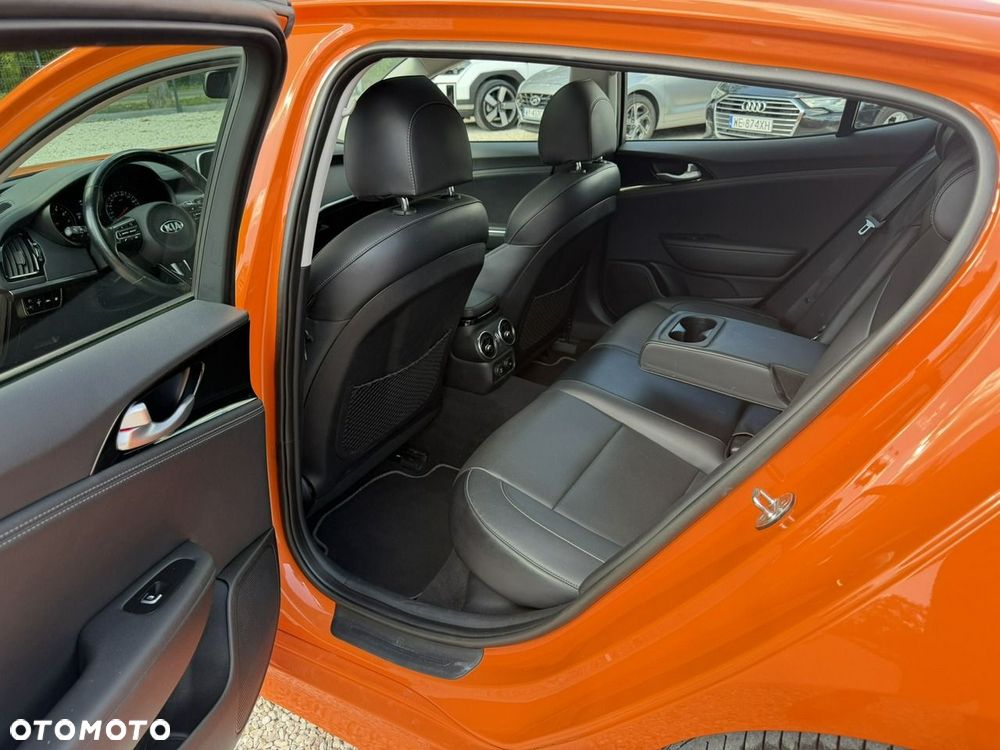 Kia Stinger - 6