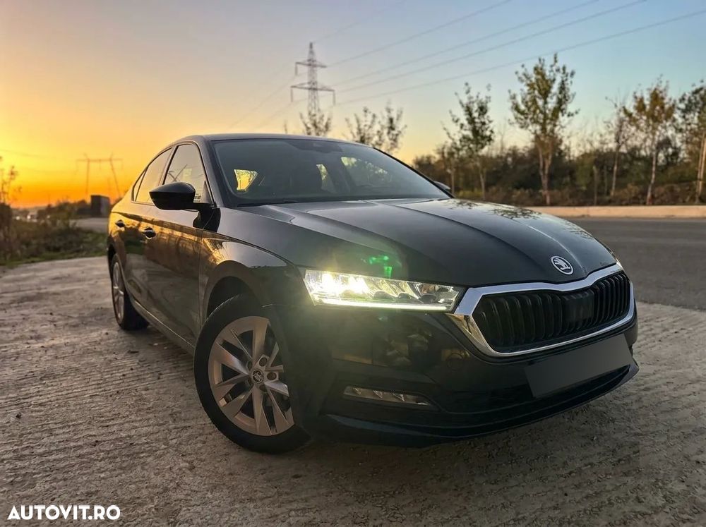 Skoda Octavia 2.0 TDI DSG Ambition - 2